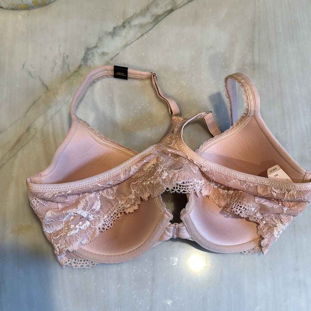 Victoria’s Secret NWT bra